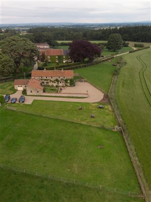 Our enclosed dog exercise paddock is just past the driveway and picnic area. It is gated and fenced (c. 115cm) but is not guaranteed escape proof