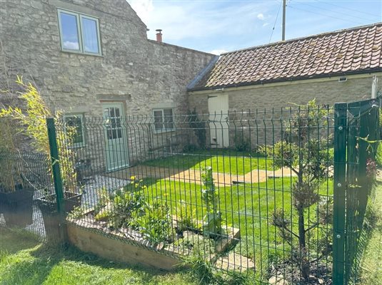 Enclosed garden - Bilsdale
