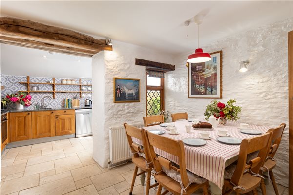Trelawney kitchen 