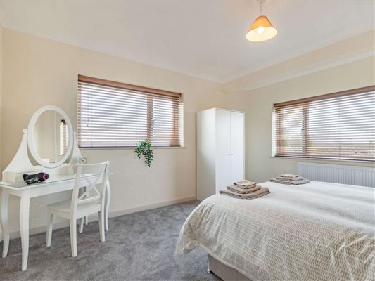 Main Bedroom 1
