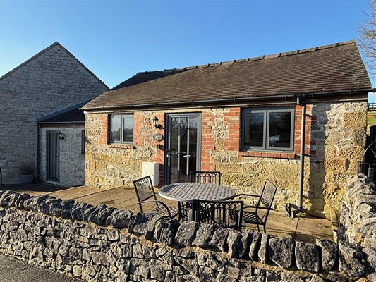 Daisy Cottage Outside
