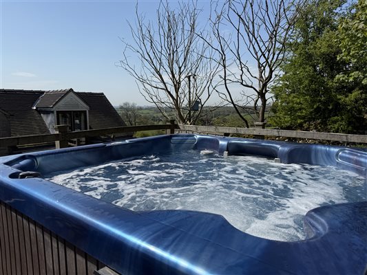 Hot tub with stunning scenery