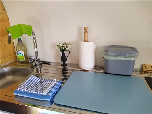 Kitchennette top with sink and draining board Kitchennette top with sink and draining board