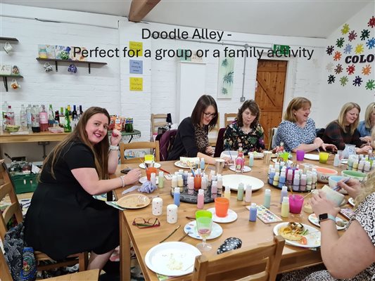Doodle Alley Pottery painting