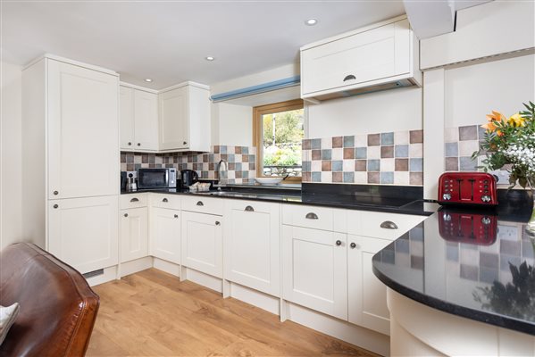 Holiday cottage kitchen