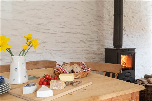 dining room table cheese bread fire