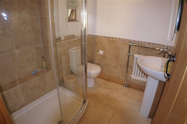 Large Shower Room Large Shower Room