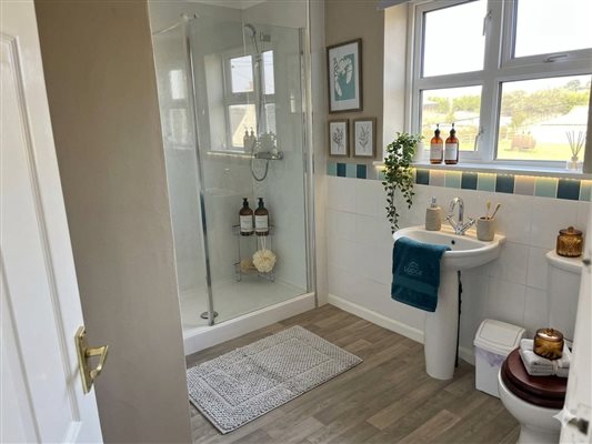 Main Bathroom