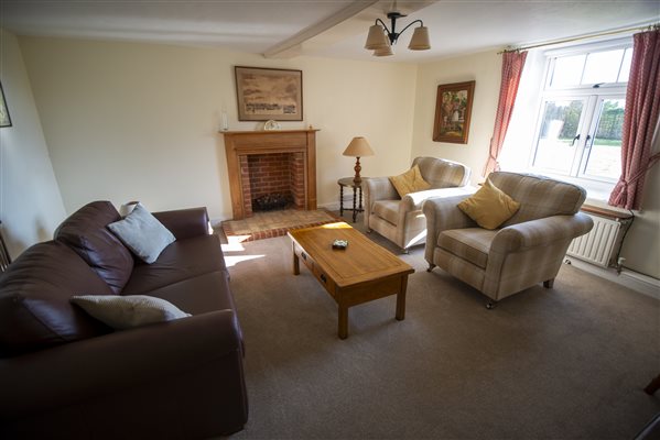 Garden Cottage Lounge