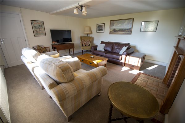 Garden Cottage Lounge