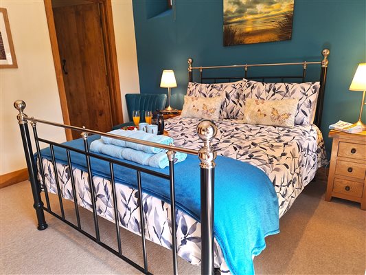 King size | Nutcombe Barn | Nutcombe Holiday Cottages
