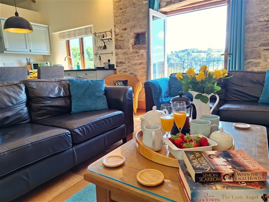 Nutcombe Barn | Nutcombe Holiday Cottages