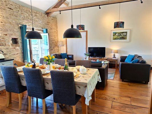 Nutcombe Barn | Nutcombe Holiday Cottages