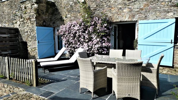 Sun Terrace | Nutcombe Barn | Nutcombe Holiday Cottages