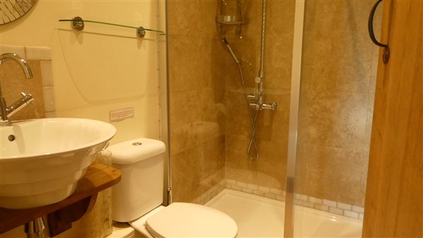 Single en-suite | Cider House | Nutcombe Holiday Cottages