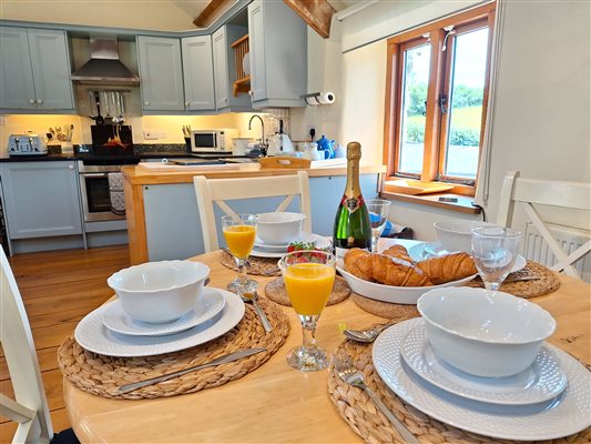 Dining Area | Nutcombe Cottage | Nutcombe Holiday Cottages