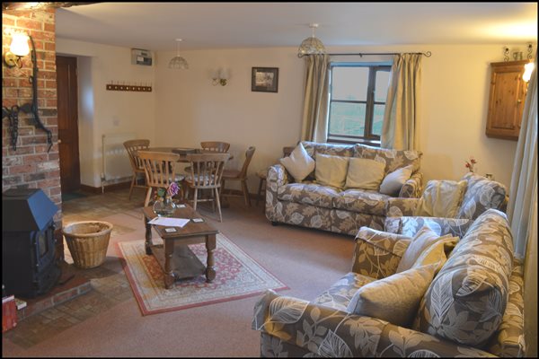 Cider_Cottage_sitting_room