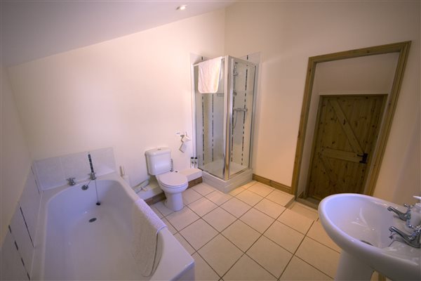 En Suite Bathroom