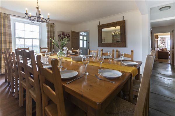 Lower Northcott Farmhouse, Sleeping 17, Dog Friendly & Hot tub - Dinning Area