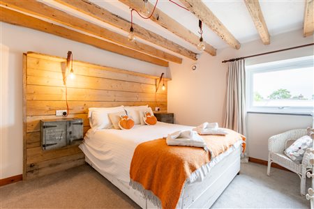 Court Farm Holidays