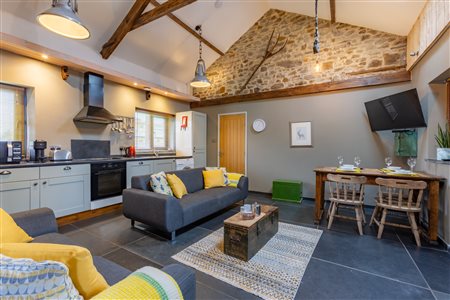 Court Farm Holidays