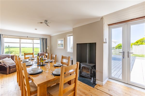 Little Northcott - Dining Area