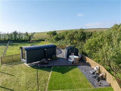 Court Farm Holidays