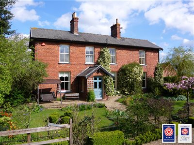 Redhouse Farm Bed & Breakfast