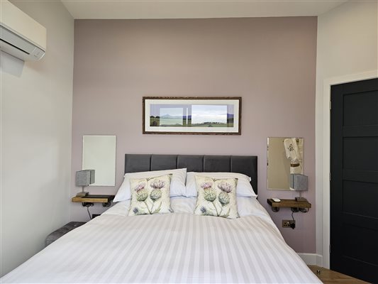 Bennachie Lodge bedroom
