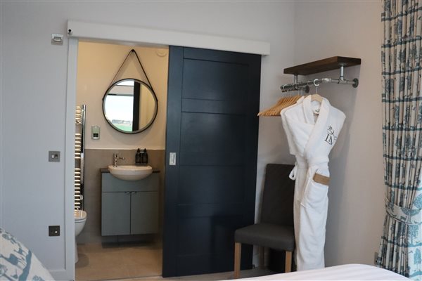 Woodland Lodge ensuite