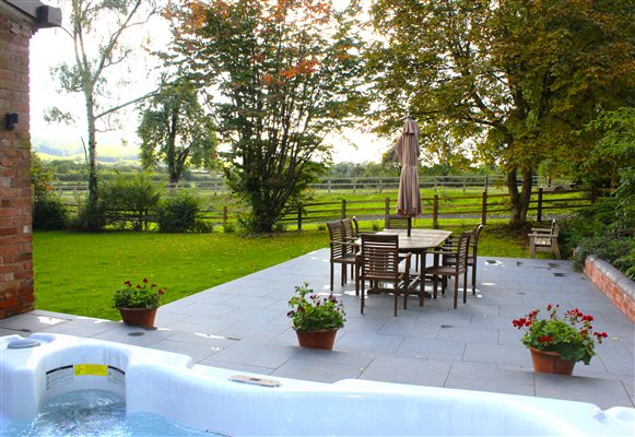 Hop Kiln Hot Tub View