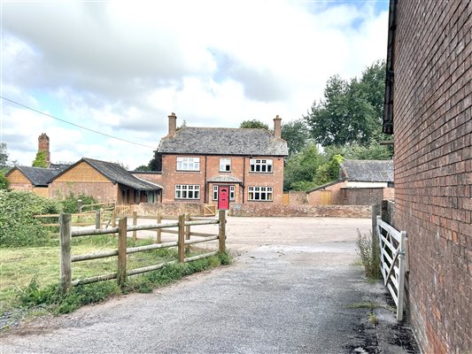 Entrance Grange 