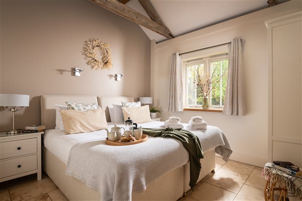 Avocet bedroom 2 with zip and link beds