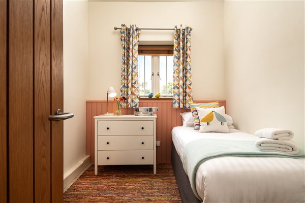 Coot single bedroom