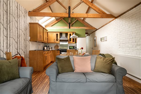 Woodpecker open plan kitchen