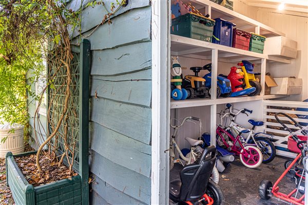 Summer house with toys