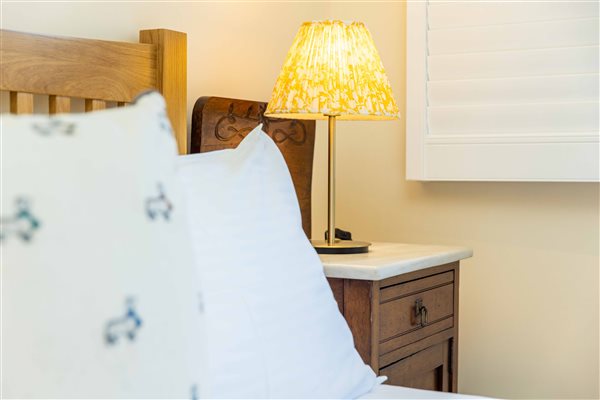bedroom details 