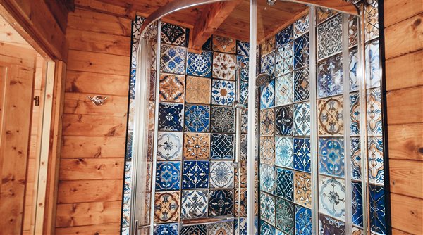 bathroom Swallows Cabin East Devon