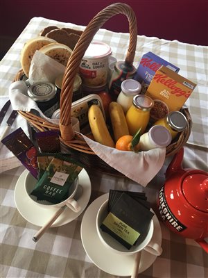 Wharfedale Breakfast Basket