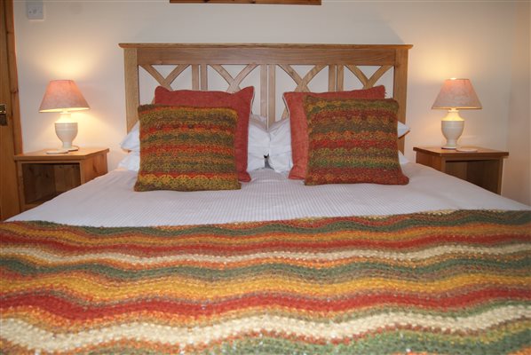 King size bed in The Roundhouse