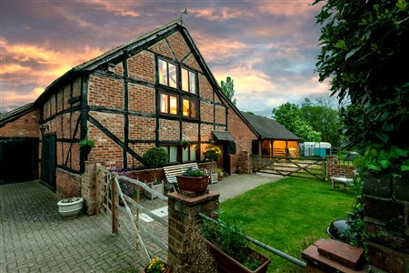 Hop Pickers Barn and Cabin