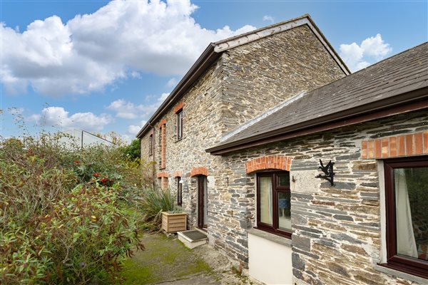 Ground floor bedroom cottage farm stay