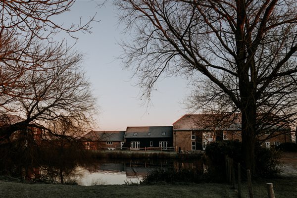 WInter exterior self catering cottages in Kent