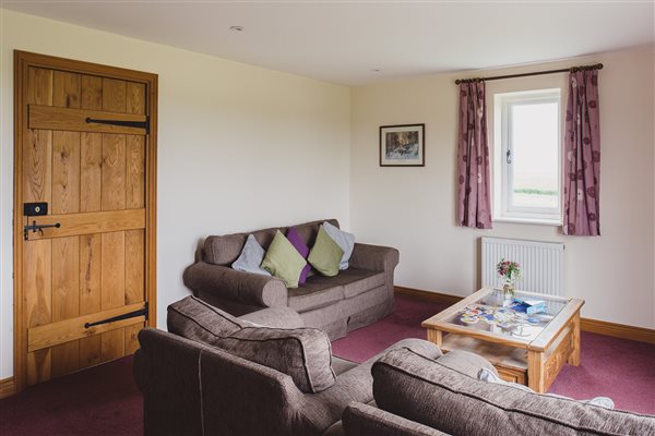self catering cottages Kent spacious living areas