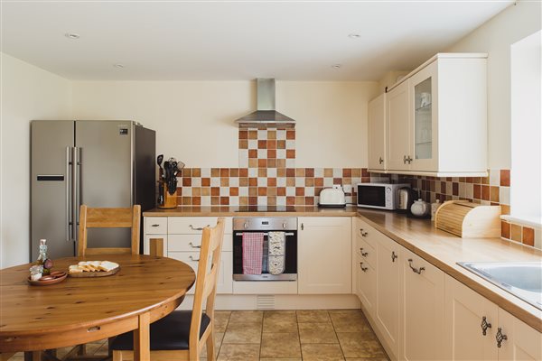 self catering cottages Kent fully equipped kitchens