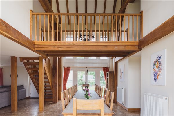 Self catering cottages in Kent large living and dining areas