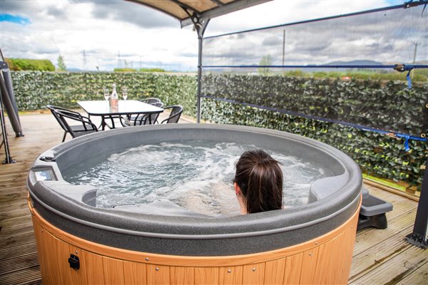 Ben Cleugh Hot tub