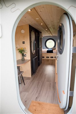 Whitewsip front door