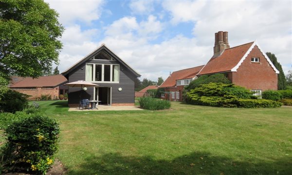 Granary Barn over looking the gardens