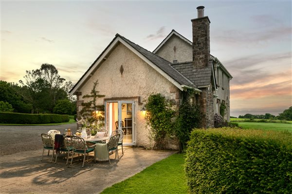 Auchengashell with sea views over the Lake District